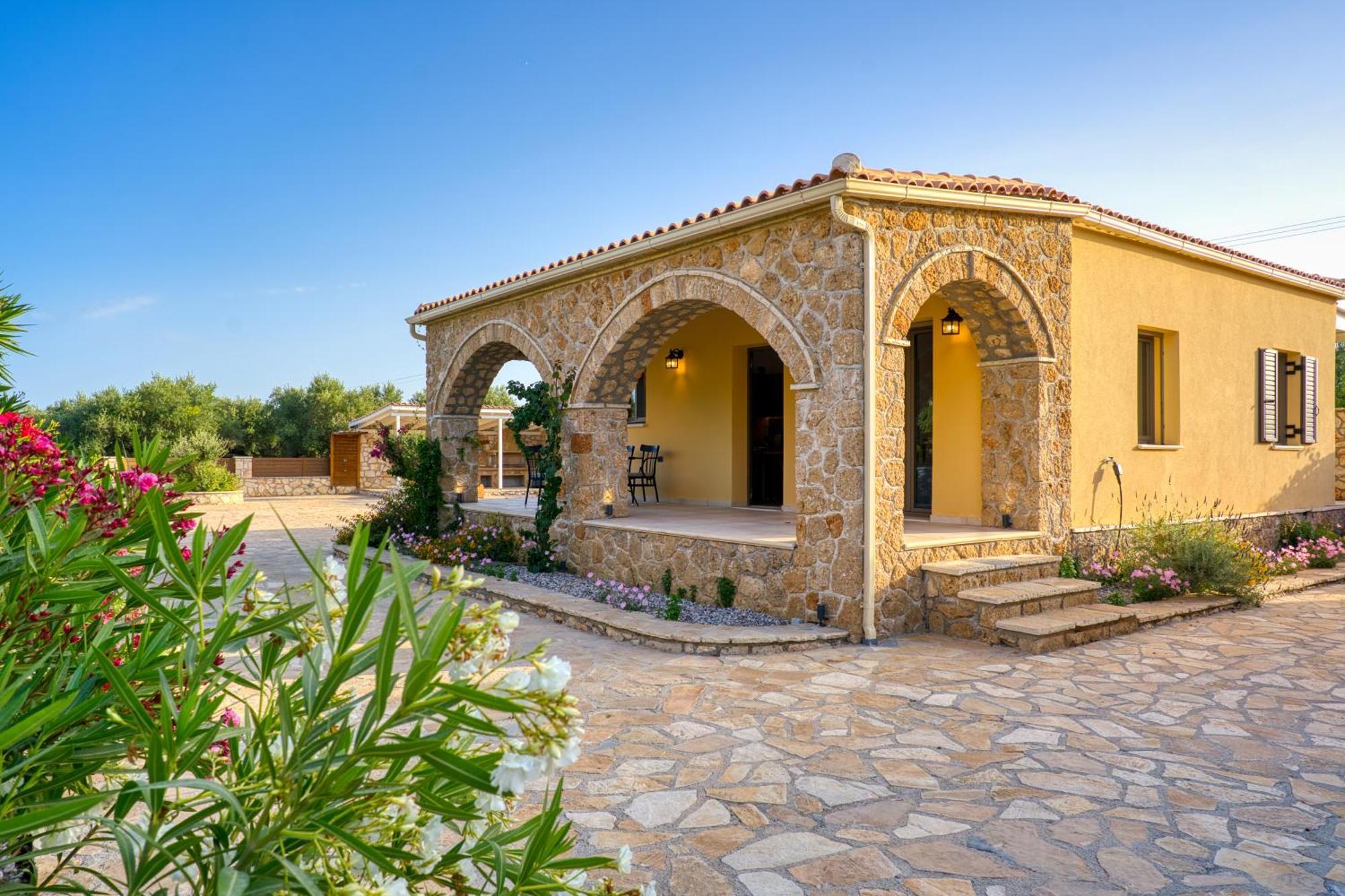 Astarte Villas - Astra Private Villas With Pool Vasilikos  Exterior photo